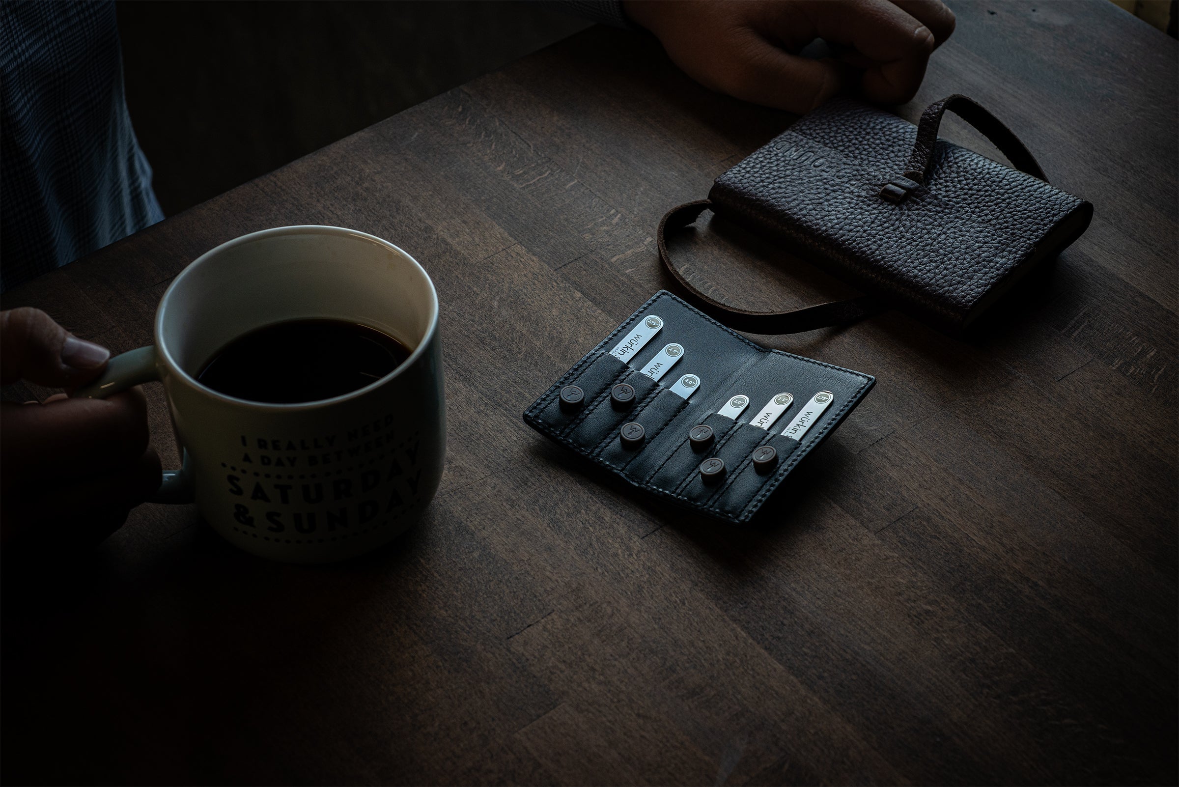 From Wrinkled to Refined: How Magnetic Collar Stays Make a Difference